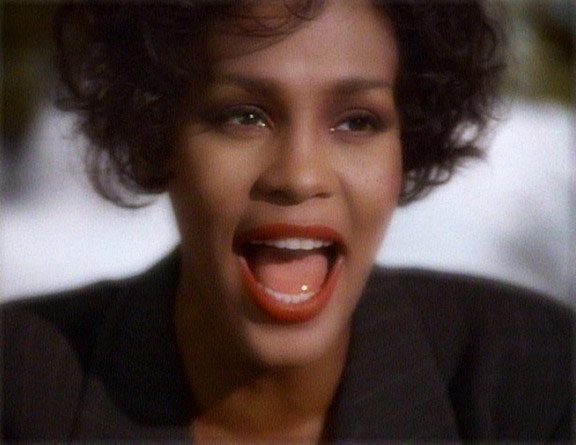 La parte en que cantábamos con ganas: "And I... will always love youuuuuuuu" (gritado a todo pulmón).Canción ideal para: Cuando te sientes cursi y quieres recordar a Whitney Houston QEPD.