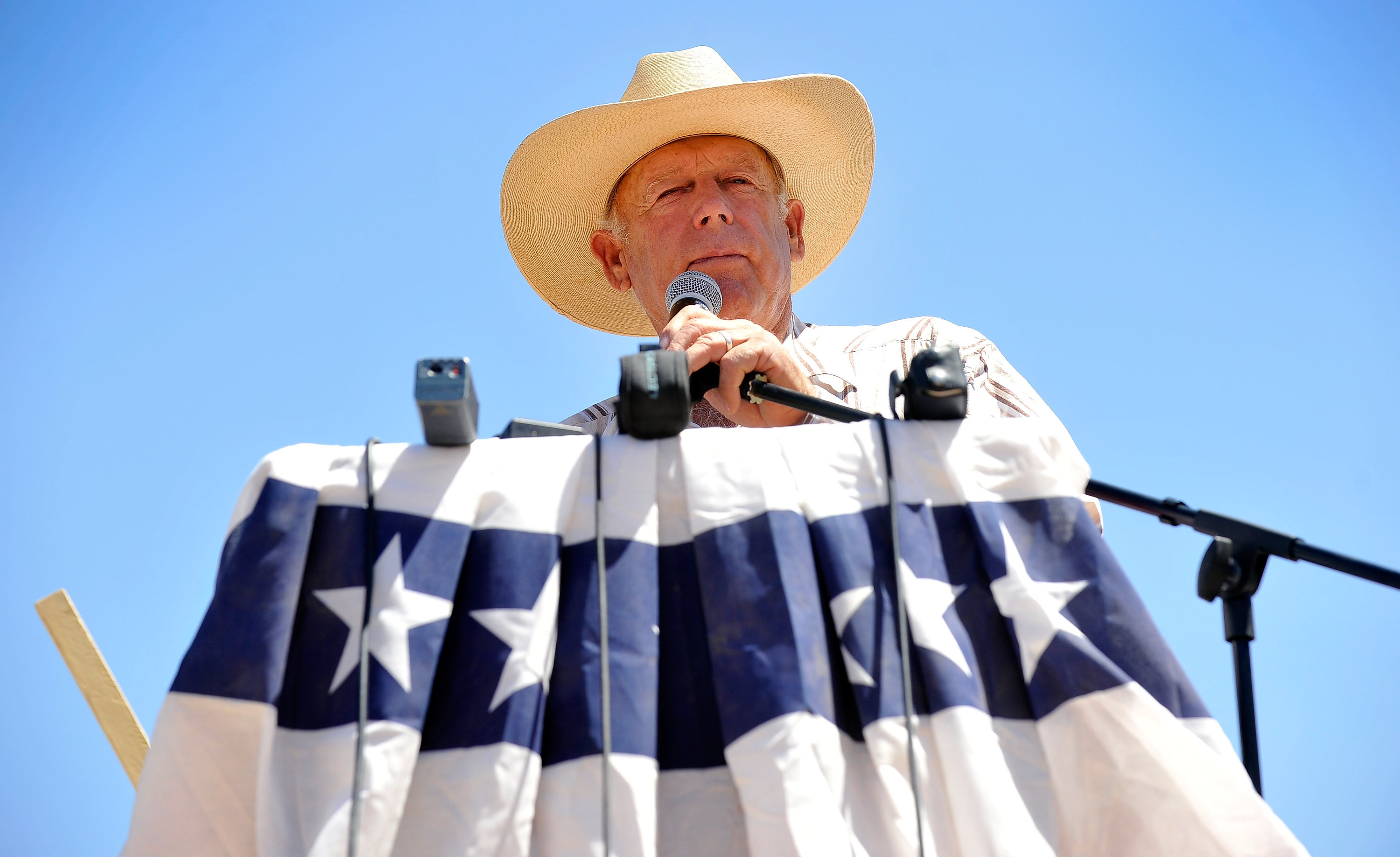 Here's What You Need To Know About The Bundy Family Behind The Standoff ...