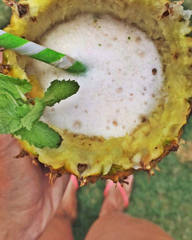 Suco, água de coco, refrigerante, água... Quase nada acima de R$ 10.