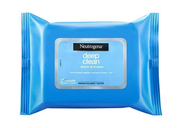 Deixe um pacote de lencinhos demaquilantes do lado da sua cama para driblar a preguiça de tirar a maquiagem.