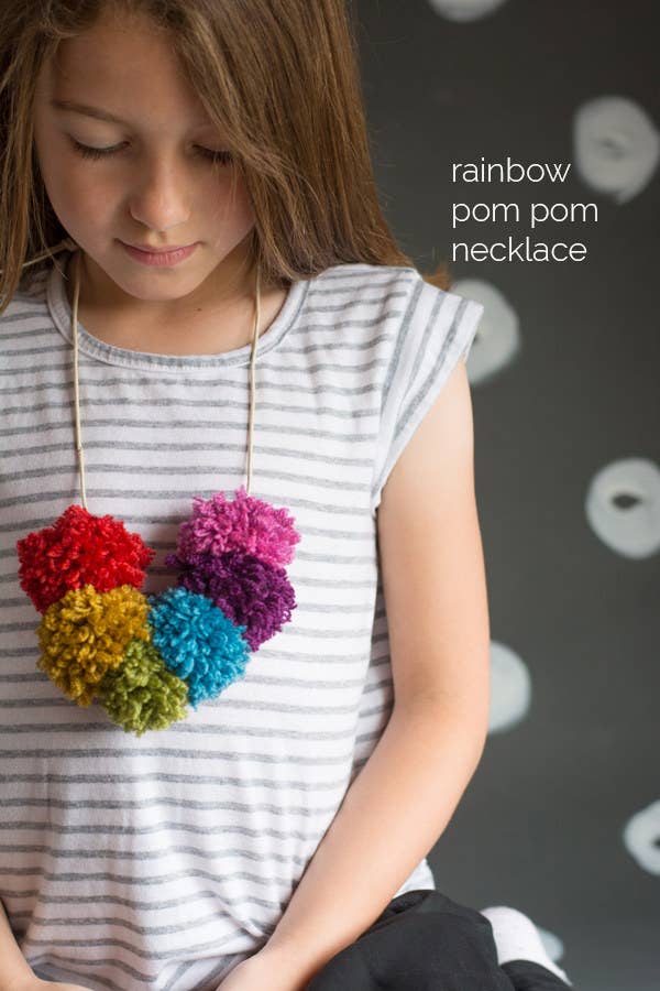 The coziest necklace in the world.Get the tutorial at This Heart of Mine.