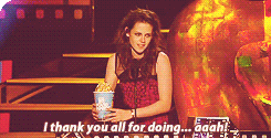 Kristen Stewart's MTV Movie Award Drop