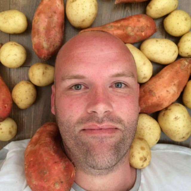 1年間ジャガイモだけを食べ 10キロ痩せようとしている男