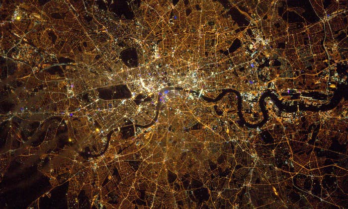 When he uploaded the photo to Flickr, he captioned it: "London midnight Saturday - I’d rather be up here…but only just!!"