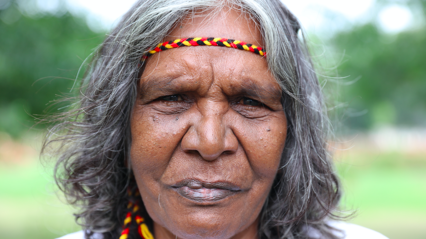 oase gået vanvittigt Middelhavet These Indigenous Grandmothers Say We're Creating A New Stolen Generation