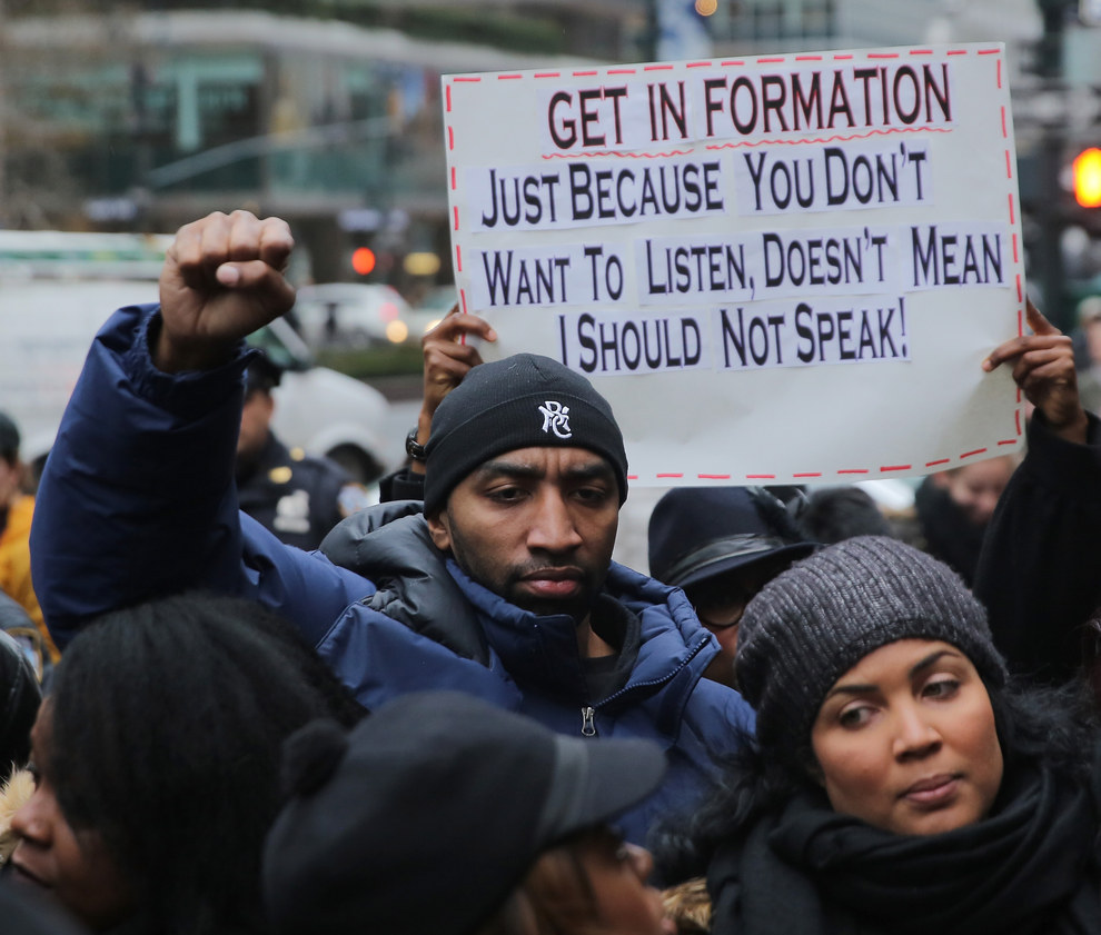 Beyoncé Super Bowl Performance Inspires Protest, Counter-protest