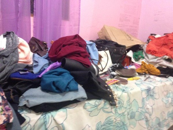 Nem queira saber o que é uma cama "bagunçada".