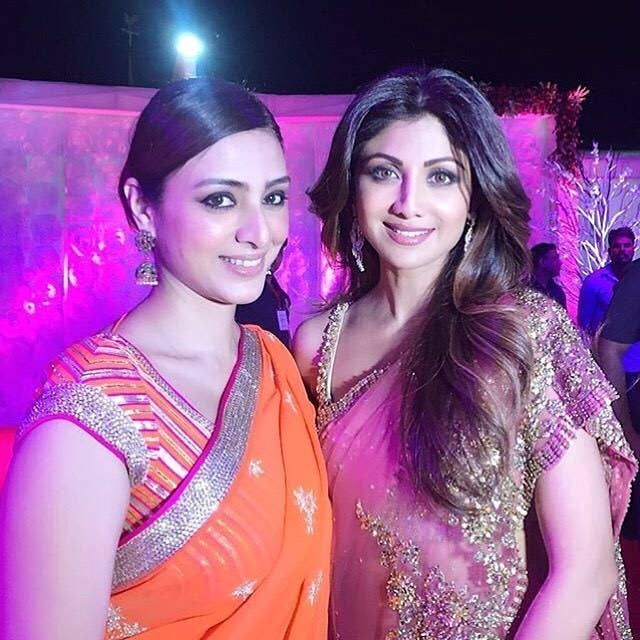 Silpa Shetty Fast Hard Sex - This Stunning Photo Of Shilpa Shetty And Tabu Proves That They Literally  Don't Age