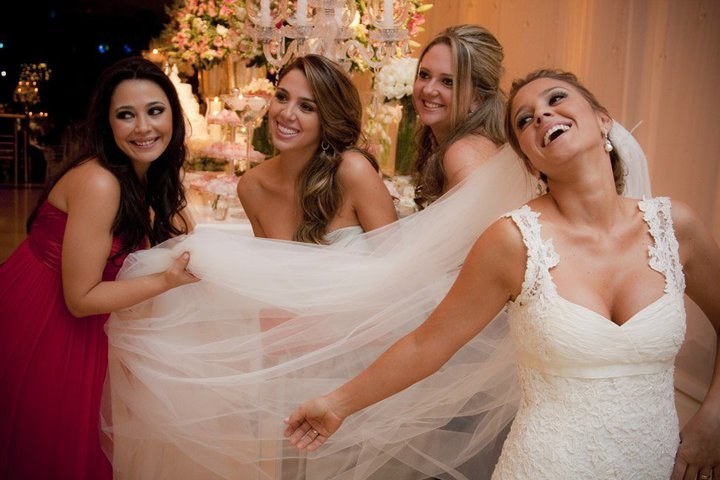Mas quem não foi escolhido segue em frente, porque ainda tem vááários primos para casar.