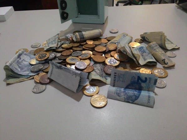 Vai dizer que quando você era adolescente não pensava nas coisas que você poderia comprar quando fosse "gente grande"?
