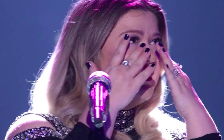Keith Urban Totally Lost It During Kelly Clarkson's "Idol" Performance