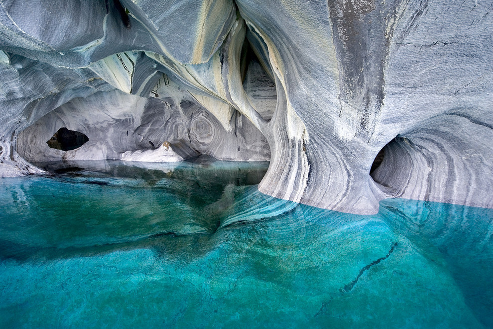 Cavernas de Mármore -- Chile