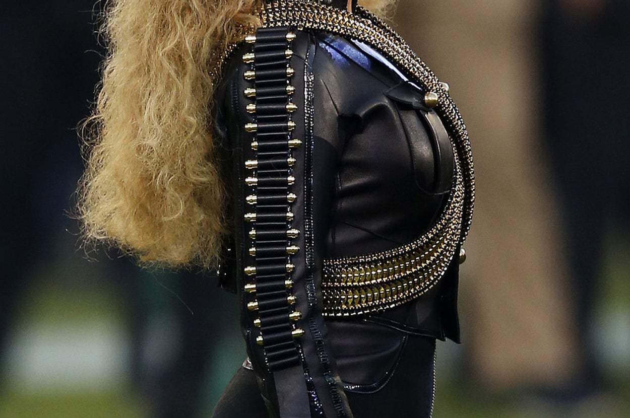 This Instagram User Will Convice You Beyoncé's Super Bowl 