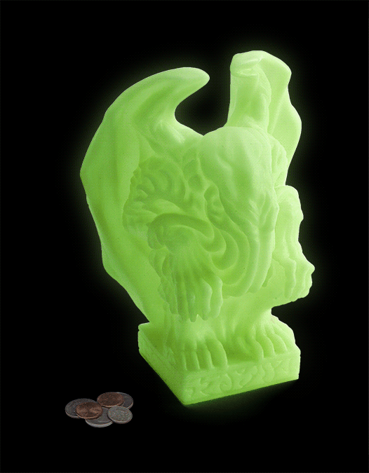 Este Dios Antiguo no perdonará a tus monedas. Encuéntrala en ThinkGeek por $19,99.