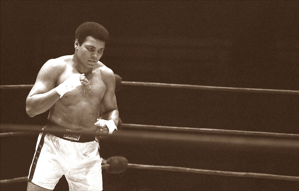 15 Unseen And Candid Photos of Muhammad Ali From His Private Photographer