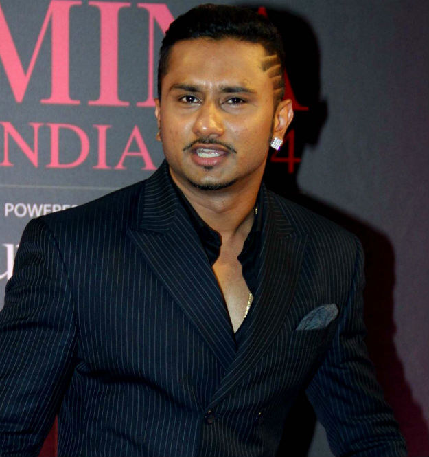Honey Singh Honey Singh courts another controversy Punjab Women  Commission demands ban on Makhna over lewd lyrics