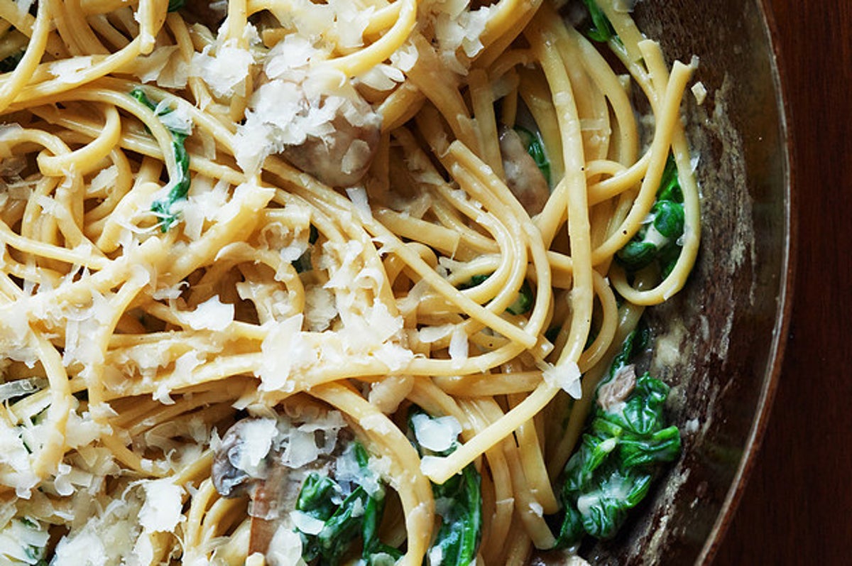 Here's A Weeknight Pasta That You Can Make In 20 Minutes