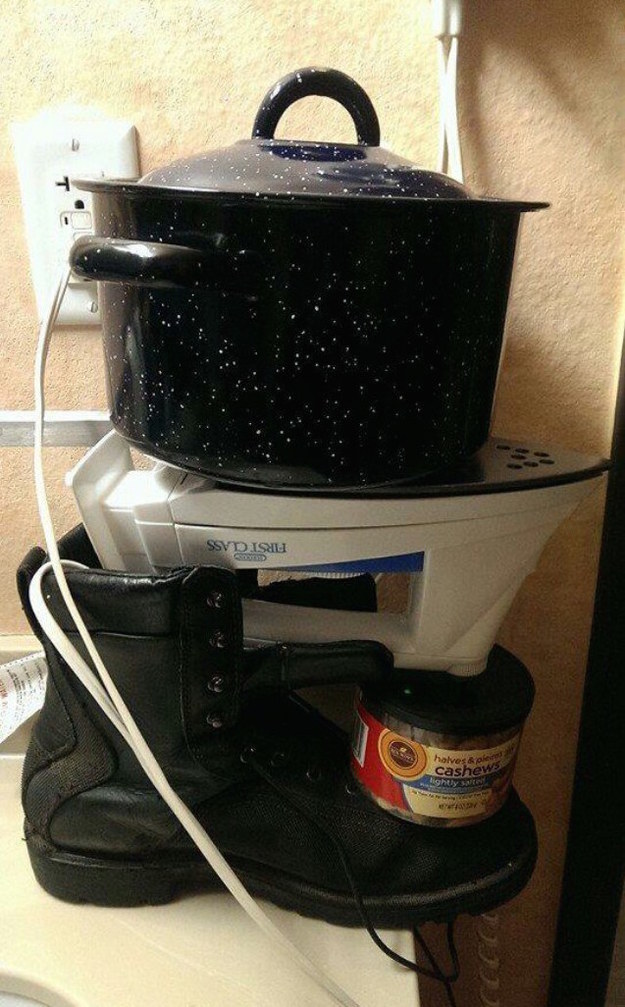 The person who found a way to cook in the hotel room.