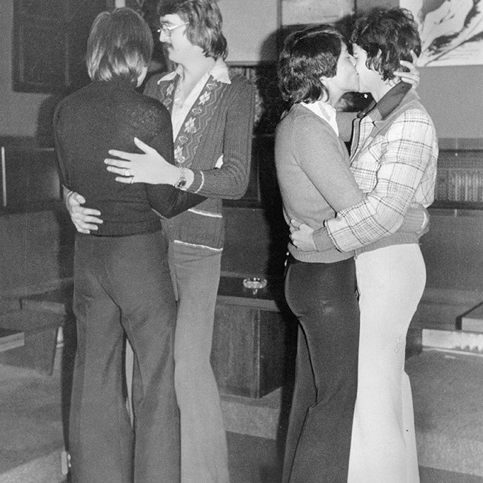 Gay couples in a bar in Schöneberg in 1975.