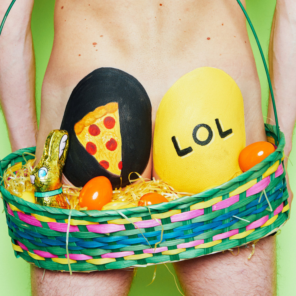 13 Easter Egg Butt Pics That Will Make You So Happy 