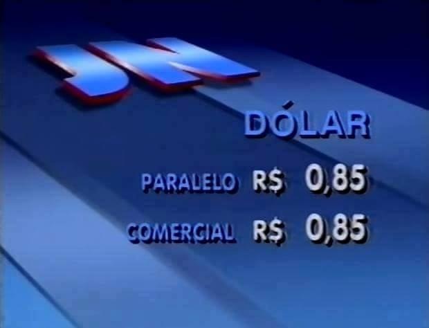Não é montagem. Veja aqui.