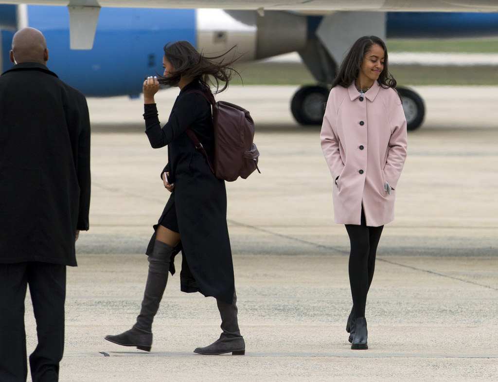 Sasha And Malia Obama Totally Slayed With Their Outfits On Their