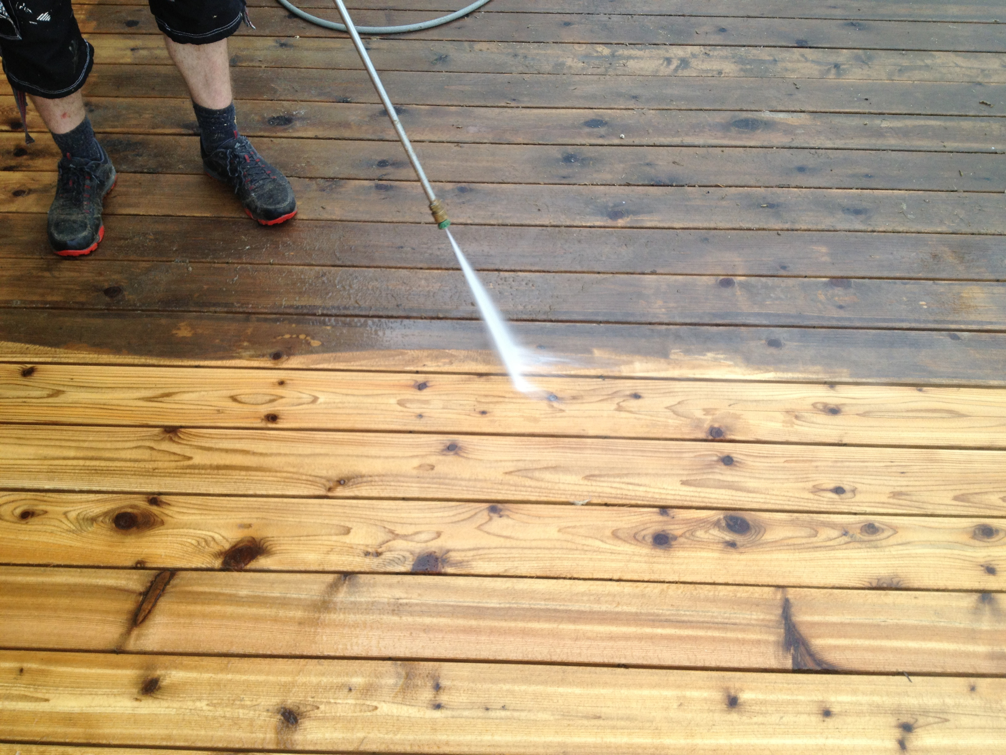 High watering. Jet washing Patio. Pressure Washer for Fence Cleaning. Power Wash Patio. High Pressure.