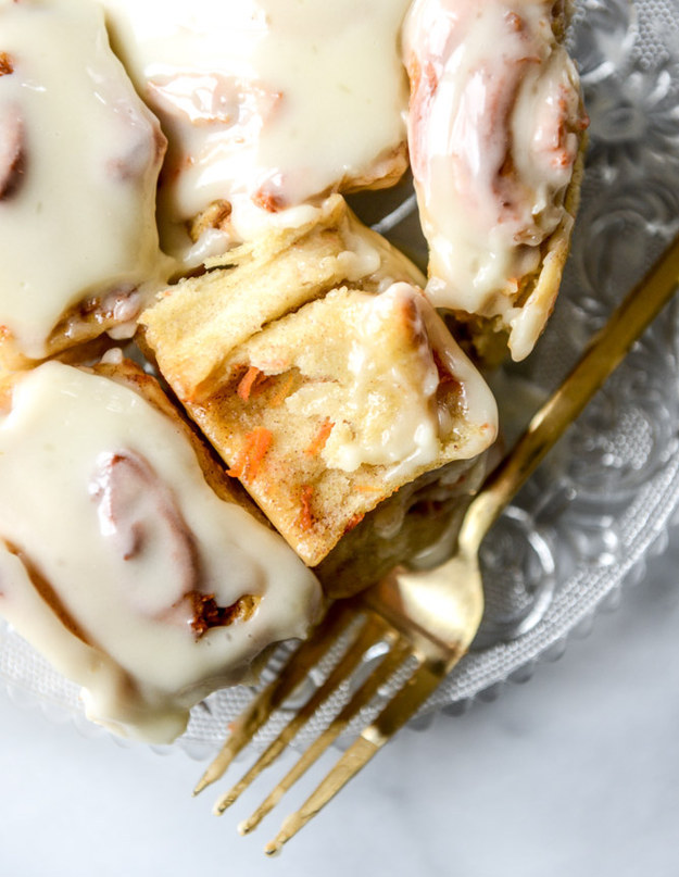 Carrot Cake Cinnamon Rolls with Mascarpone Frosting