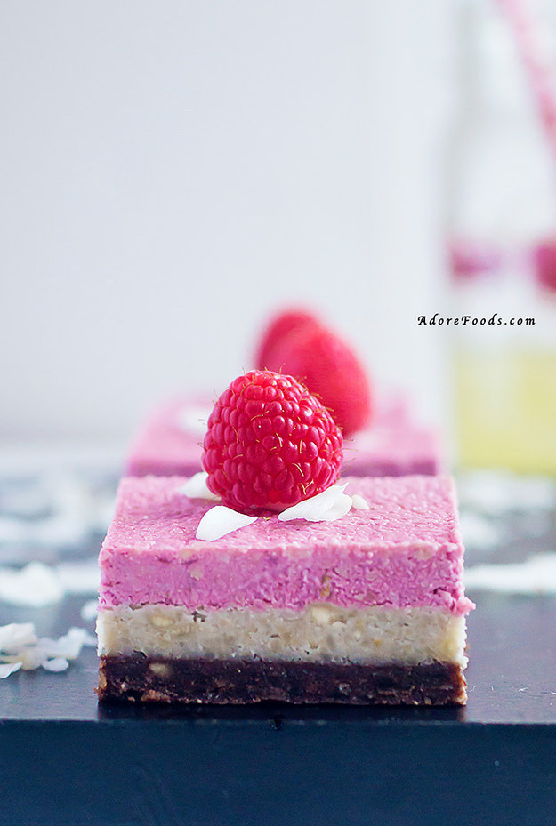 Raw Vegan Raspberry Cheesecake