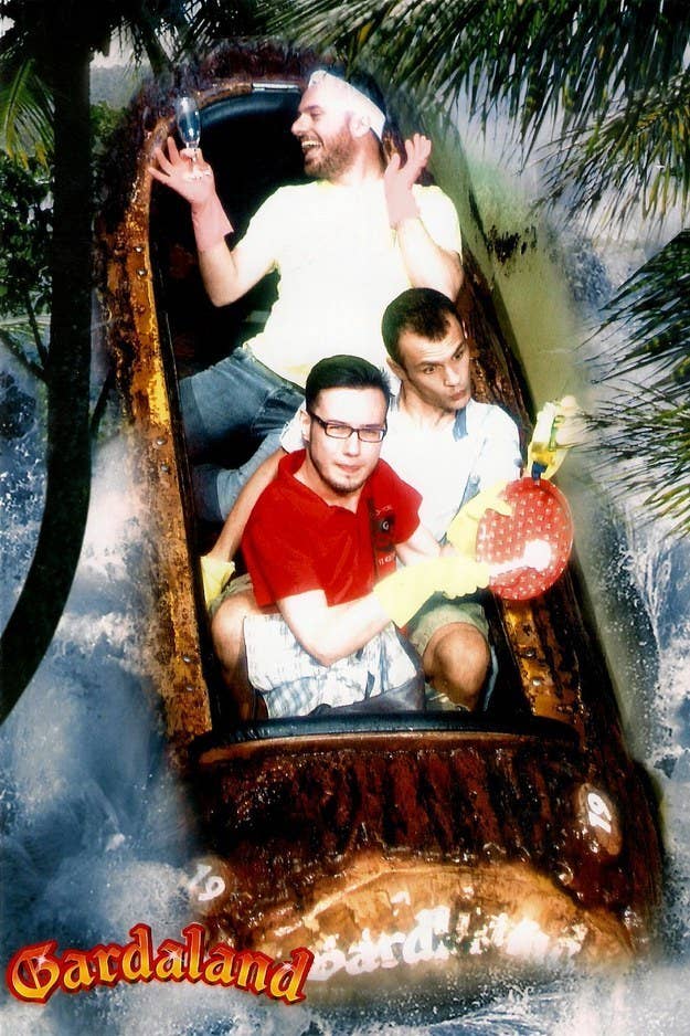 26 Of The Most Hilarious Amusement Park Ride Photos You'll Ever See