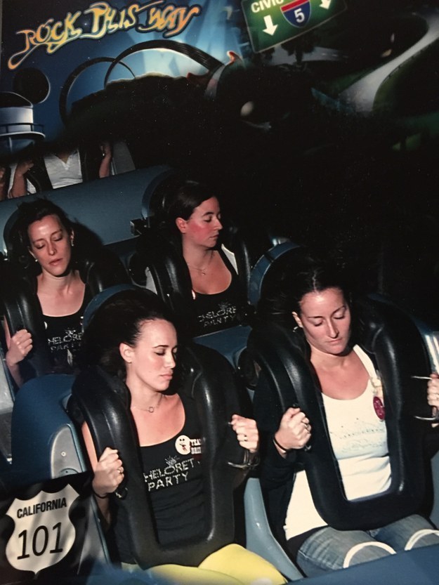 26 Of The Most Hilarious Amusement Park Ride Photos You'll Ever See