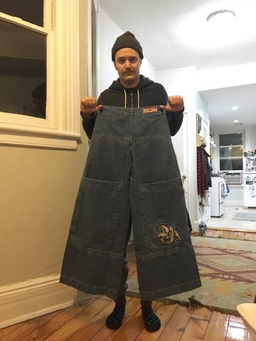 Here S What Happens When You Wear Giant Jnco Jeans In 16