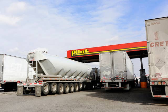 The Revolutionary Routine Of Life As A Female Trucker