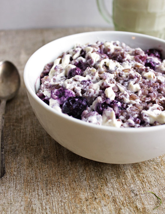 Oatmeal with Blueberry Cheesecake Swirl