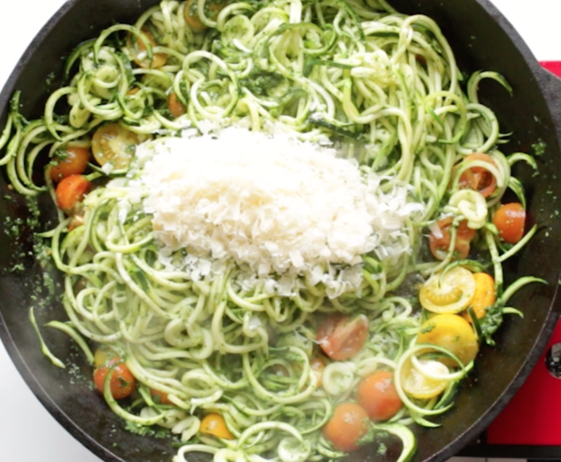 Lazy Girl's Zucchini Spaghetti [no fancy tools required!] with Peas, Crème  Fraîche and Pesto - Izy Hossack - Top With Cinnamon