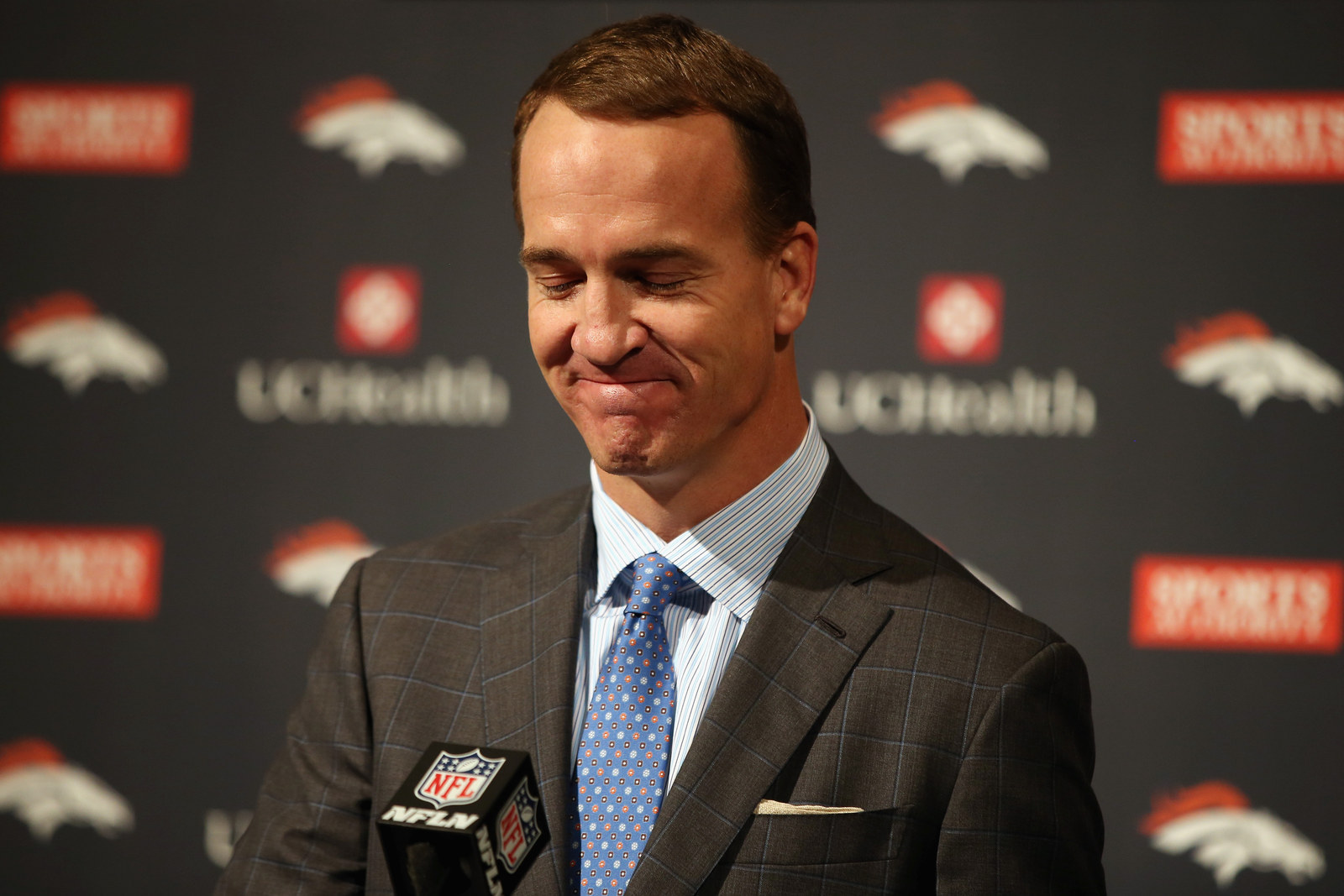 Five-Time MVP Peyton Manning Will Announce His Retirement : The