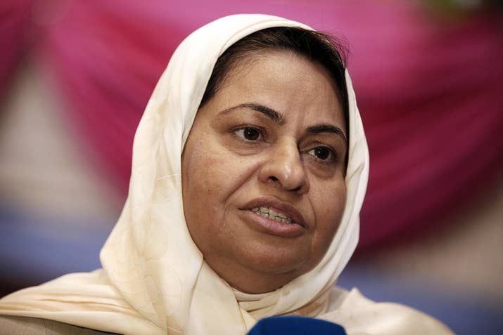 Sara Akbar est directrice générale et membre du conseil d'administration de Kuwait Energy qu'elle a co-fondé en 2005. Titulaire d'un diplôme en ingénierie chimique, elle travaille depuis plus de 30 ans dans l'industrie pétrolière au Koweit. En 1991, elle était la seule femme parmi les pompiers du Koweït à éteindre les incendies sur les puits de pétrole du pays que Saddam Hussein avait fait incendier pendant la première guerre du Golfe. En 2015, elle a été classée parmi les 100 femmes les plus puissantes du monde arabe par Forbes.