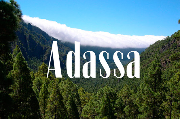 Este nombre canario significa "aquella que es de reír o de sonreír".