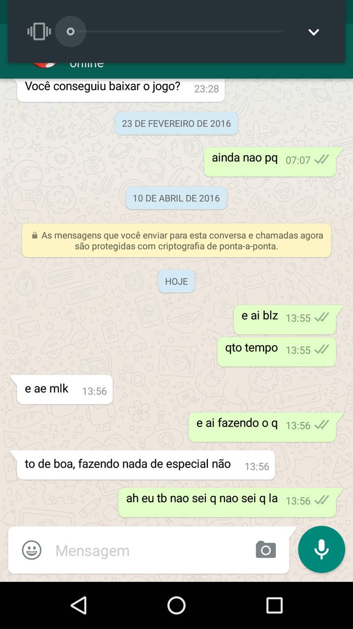 Um print conversando seu amigo no WhatsApp