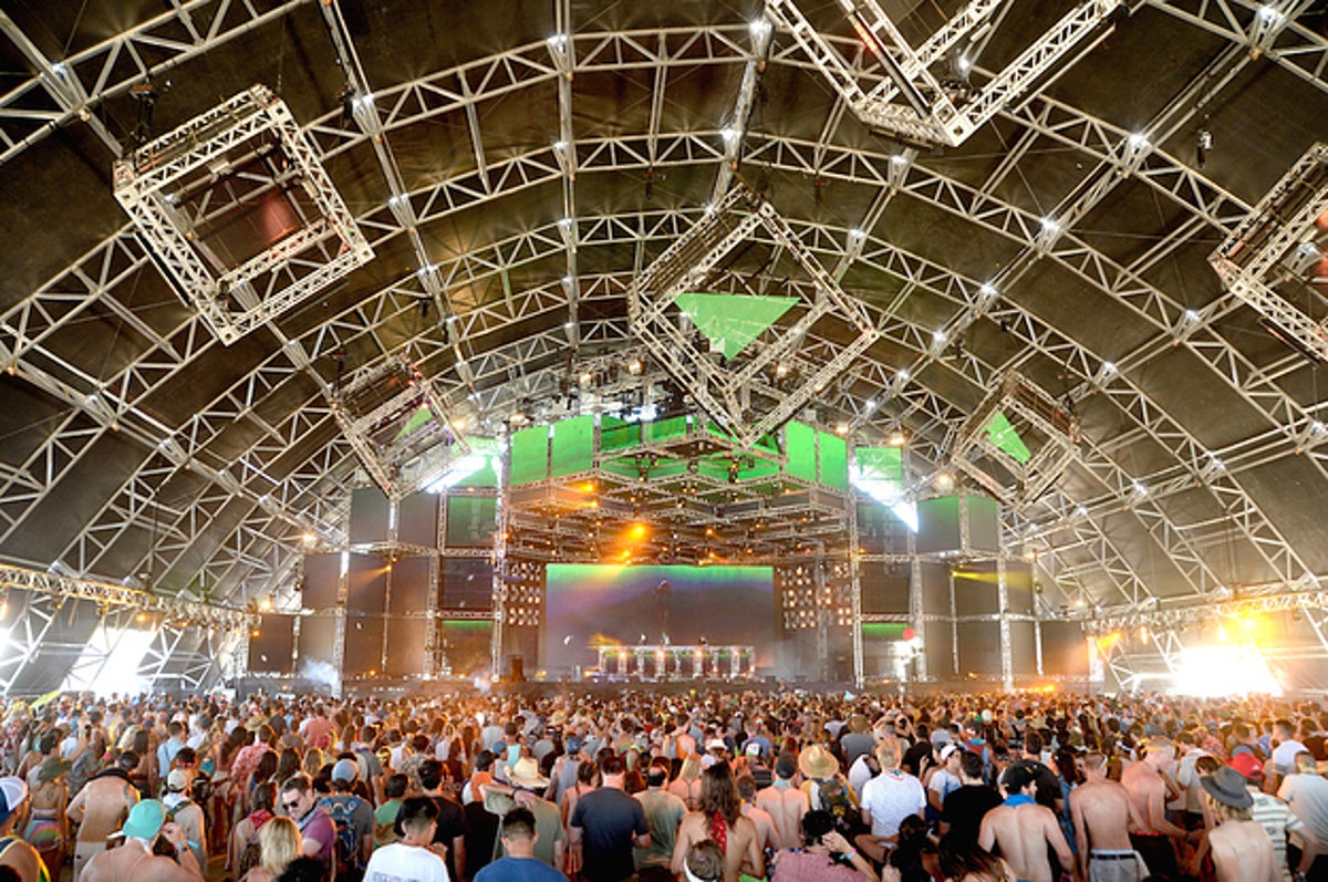 1200px x 797px - YouTube To Add Live-Streaming 360 Video, Starting At Coachella