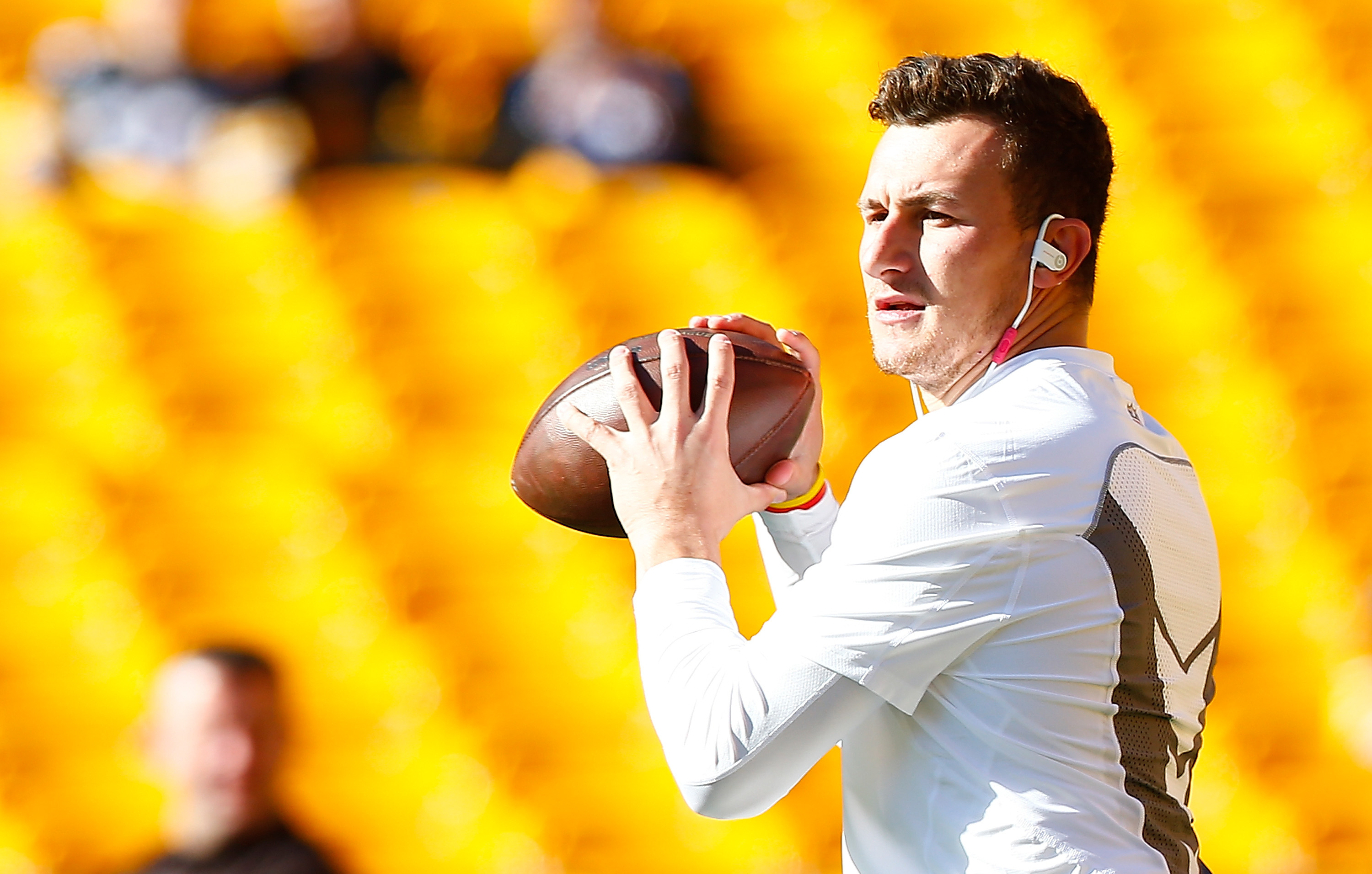 Johnny Manziel, dropped by agent, 'hoping to take care of issues