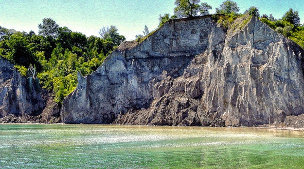 Can you spot Drake among Scarborough's majestic bluffs?