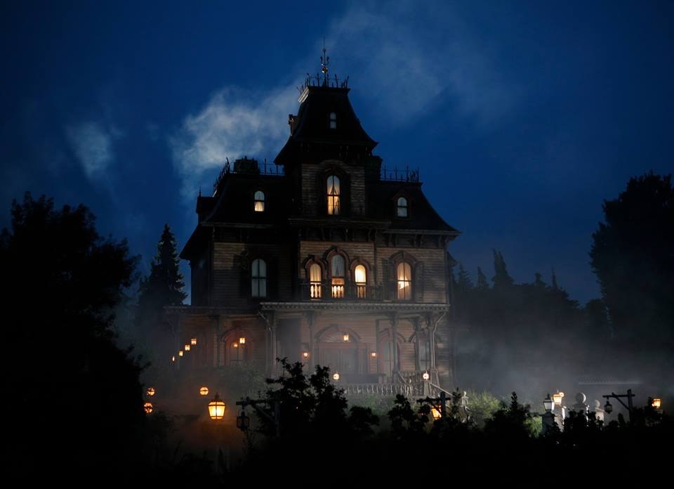 A Worker Was Found Dead Inside A Disneyland Haunted House