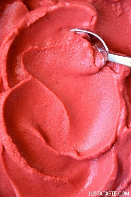 Five-Minute Strawberry Frozen Yogurt