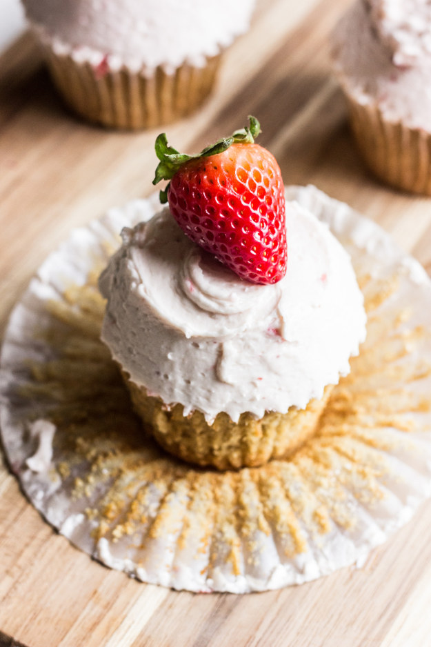 Brown Sugar Cupcakes With Roasted Strawberry Buttercream