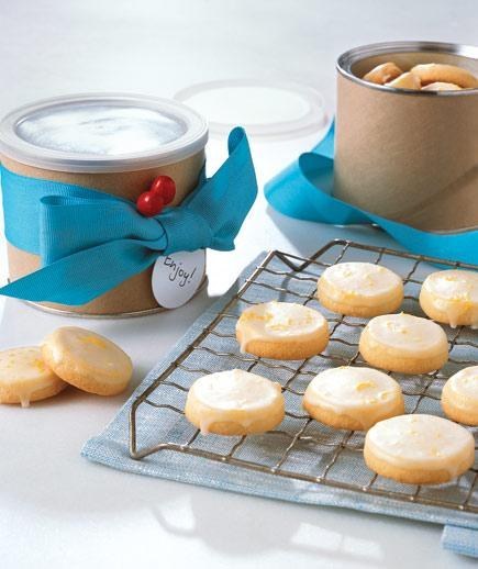 A sweet lemon topping adorns these delightful citrus treats.RECIPE HERE