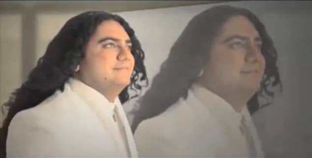 The Internet Is Losing Its Shit In Anticipation Of Taher Shah S New Music Video The singer has used all his vocabulary he could ever use, he praised his bride and said that her eyes and his eyes are sensual, sensational, colorful, fabulous, exciting, fair, glorious. the internet is losing its shit in