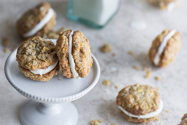 Cereal Milk Cookie Sandwiches