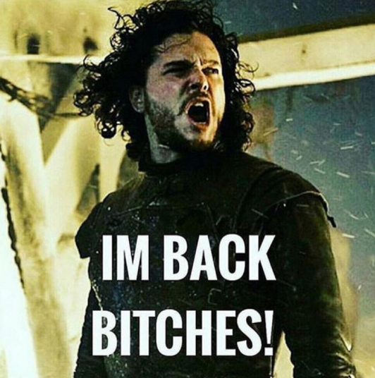 - Jon Snow n'est plus mort- Arya est toujours aveugle- Le bébé de Gilly est toujours un nourrisson alors que ça fait trois saisons qu'il est né- Ça fait également trois saisons qu'on n'a pas vu Rickon, le cadet des Stark