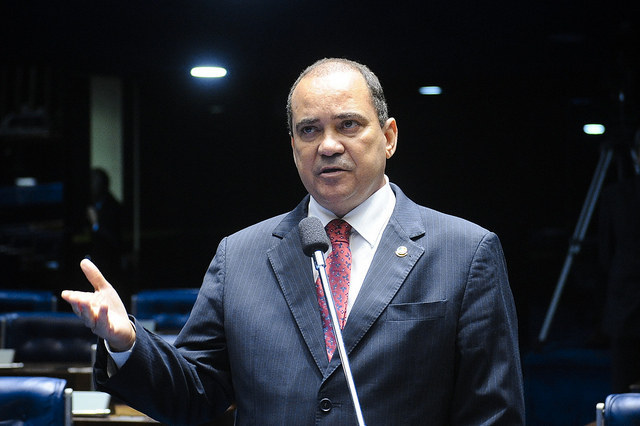 Vicentinho Alves, o senador que será o mensageiro do impeachment: "nenhum oficial de justiça gosta de despejar ninguém".